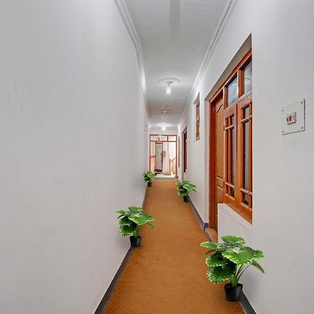 Super Oyo Capital O 91600 The Village Classic Hotel And Restaurant Srīnagar Exterior foto
